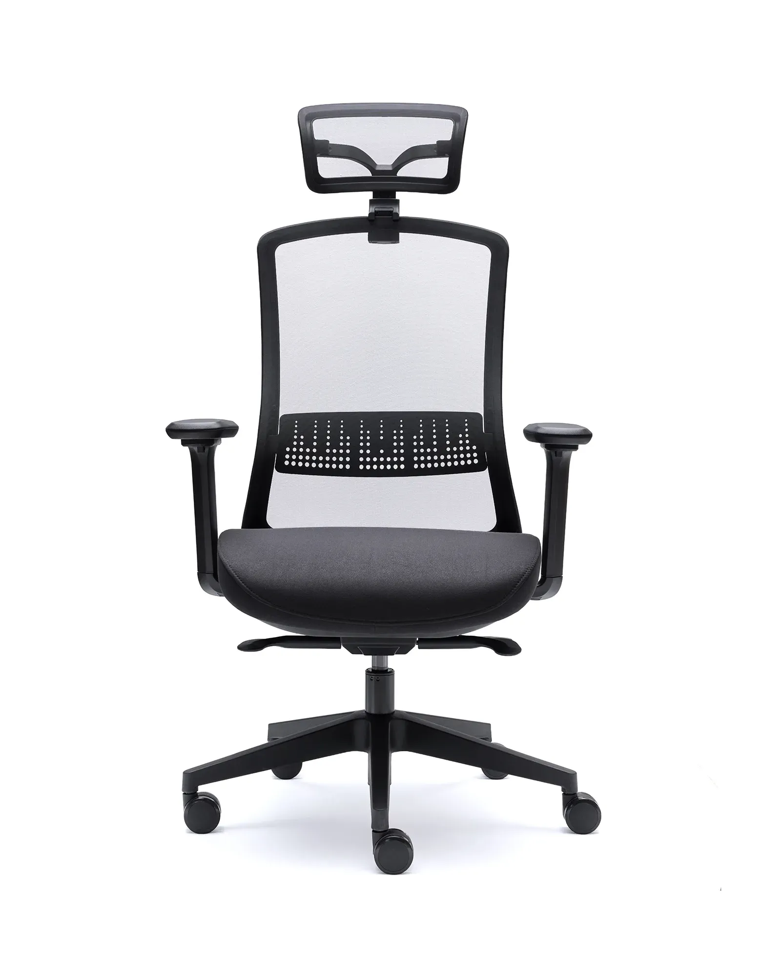 Silla de oficina AIRA de Euromof, vista frontal, con cabecero regulable, malla ultra transparente y brazos 4D